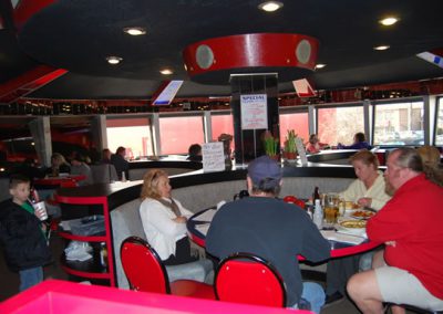 Flying Saucer Restaurant Niagara Falls, Niagara Family Restaurant